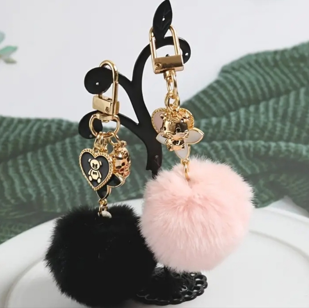 3/$20 New Pom Bag Charm/Keyring - Picture 6 of 6